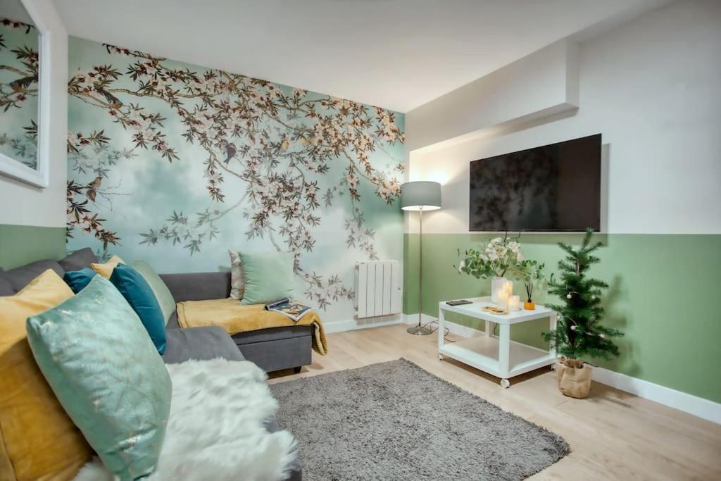 Amazing Apart New Bastille 3 Bedrooms 2 Bathrooms Париж Екстер'єр фото
